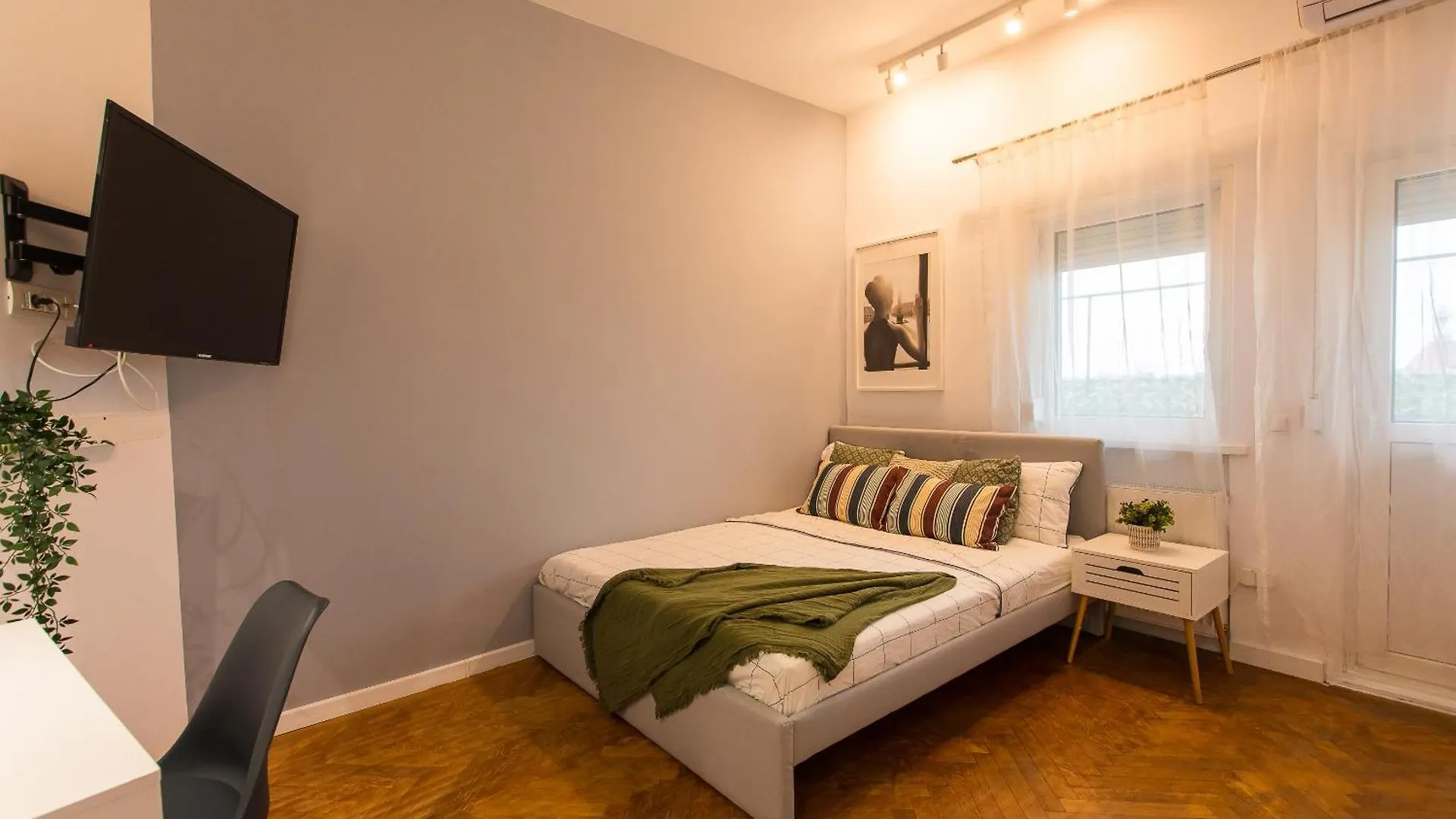 Apartment Spacious Penthouse With Terrace And City-View Bucharest Romania