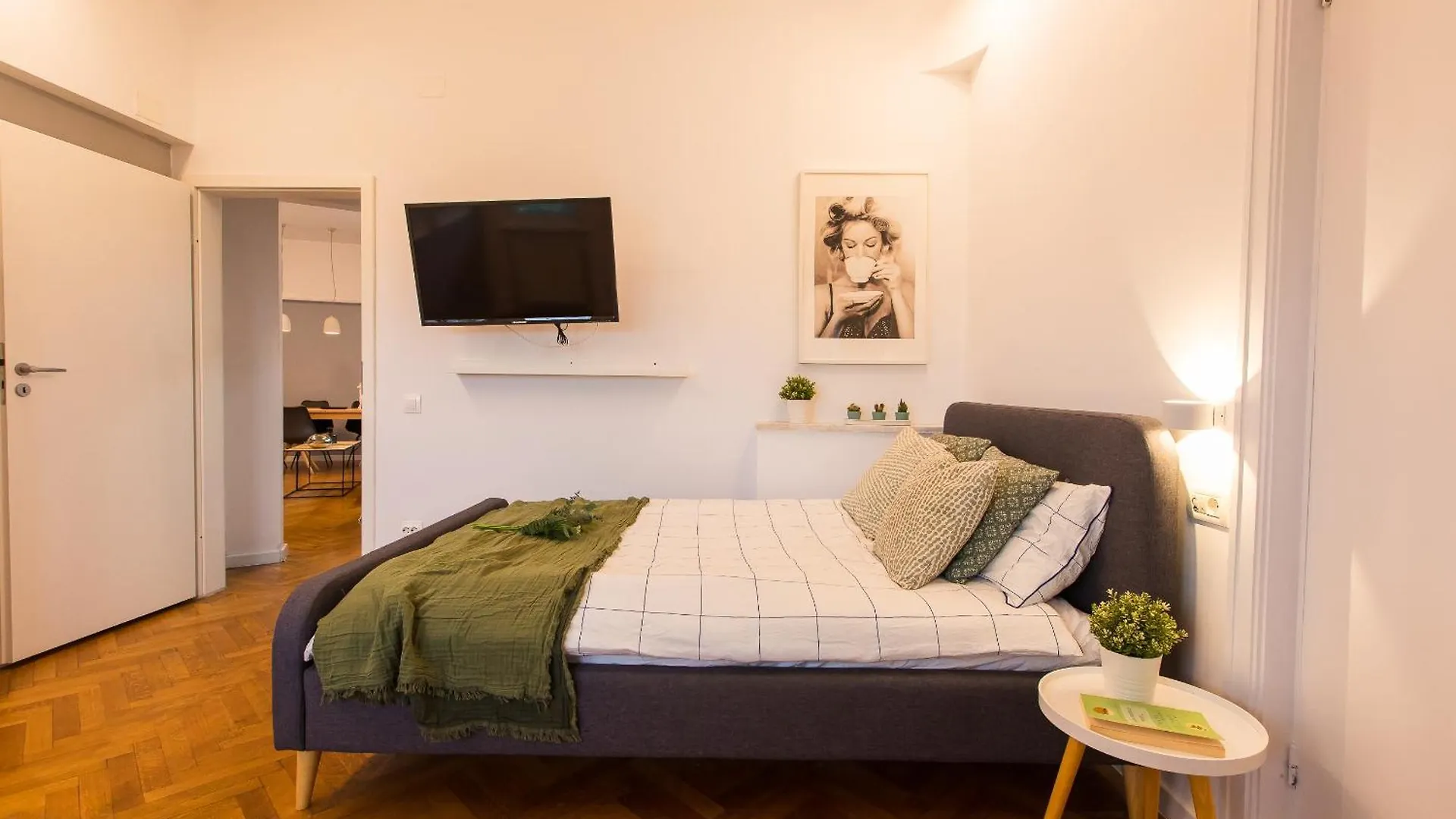 Apartment Spacious Penthouse With Terrace And City-View Bucharest Romania