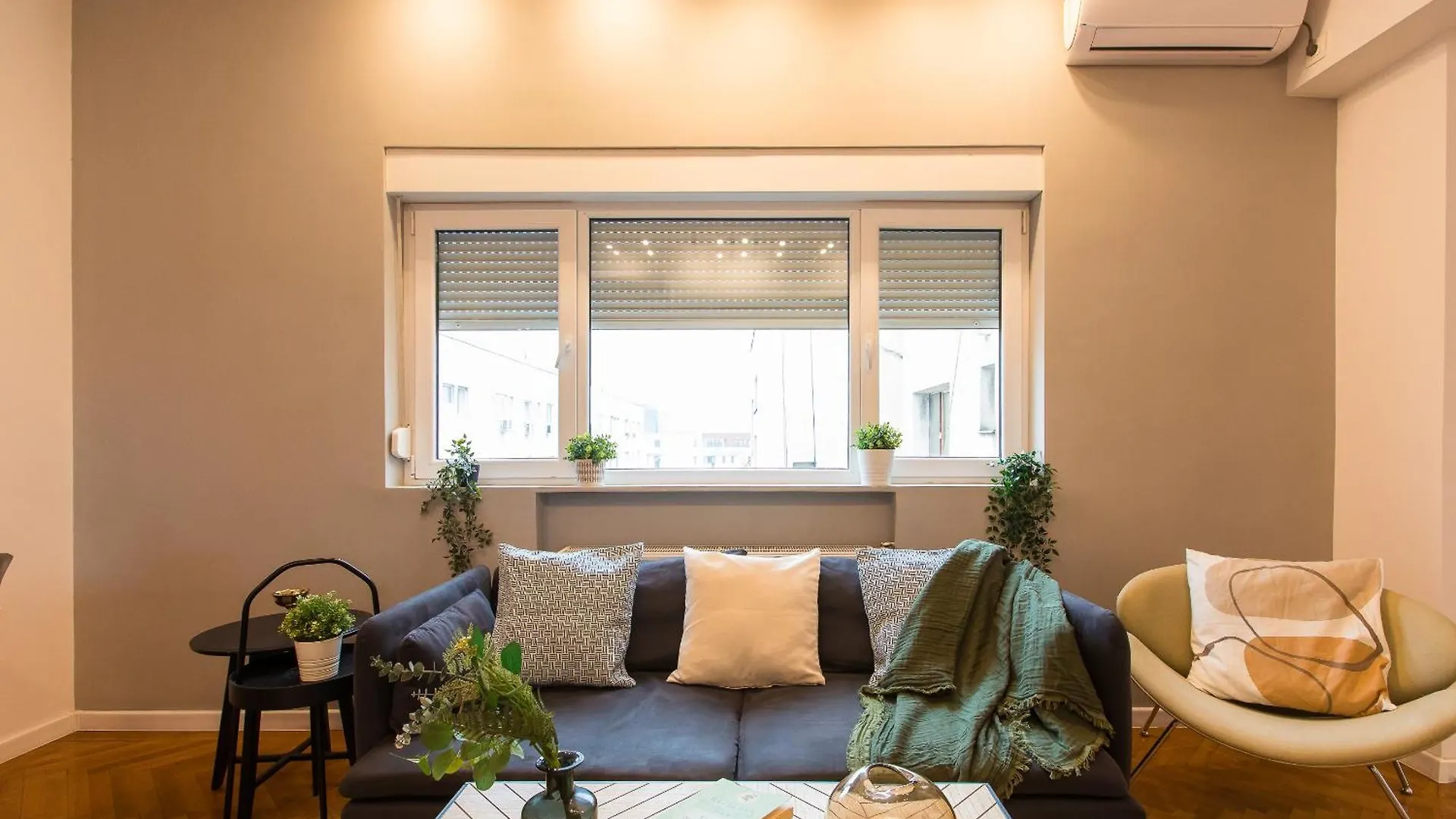 Apartment Spacious Penthouse With Terrace And City-View Bucharest