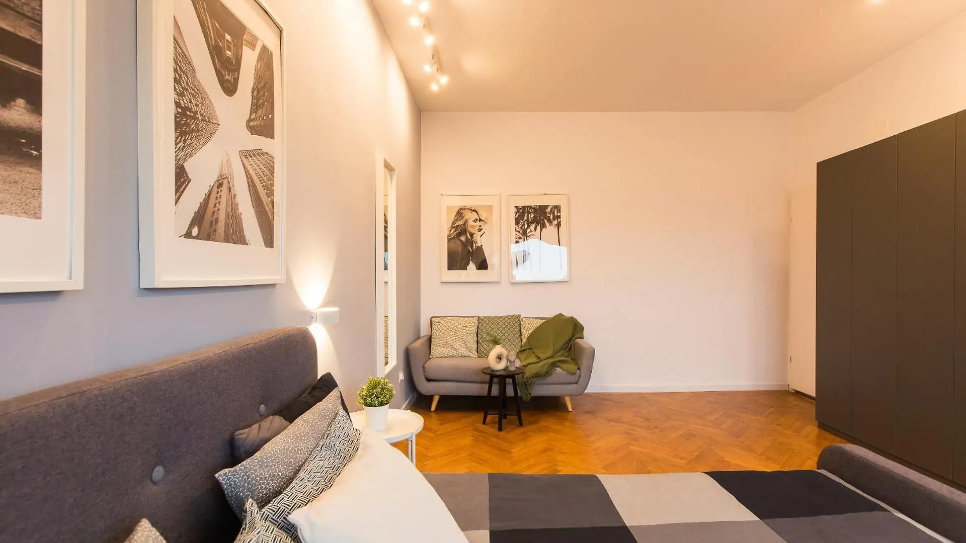 Apartment Spacious Penthouse With Terrace And City-View Bucharest